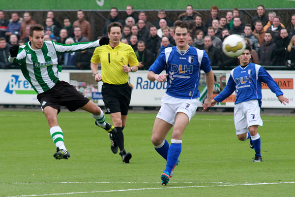 SC Genemuiden - v.v. Berkum (Foto Helmich Lubberts).